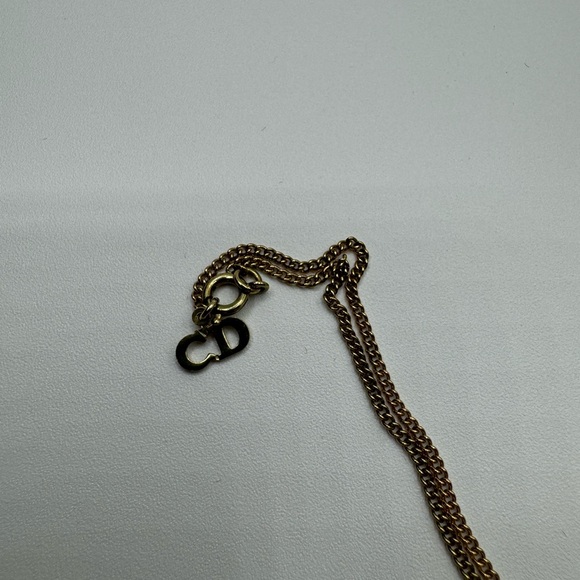 Christian Dior Heart Pendent Necklace - Picture 7 of 12